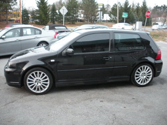 Used 2004 Volkswagen R32 SUPER CLEAN,BLACK ON BLACK,4MOTION AWD,NO MODIFICATIONS | Albany, NY