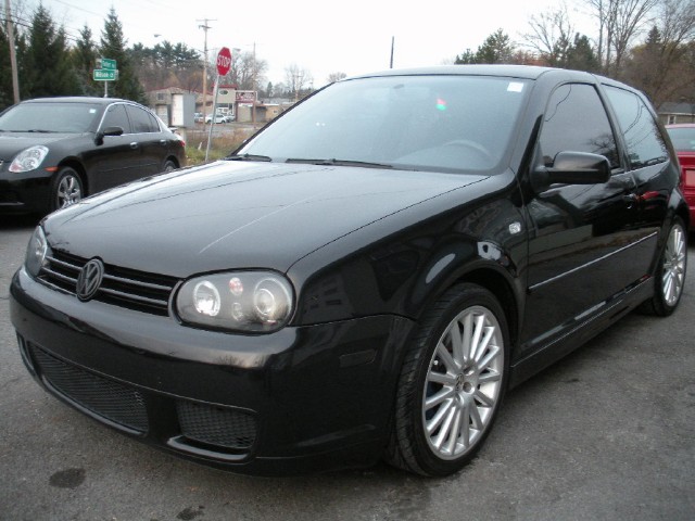 Used 2004 Black Magic Volkswagen R32 SUPER CLEAN,BLACK ON BLACK,4MOTION AWD,NO MODIFICATIONS | Albany, NY