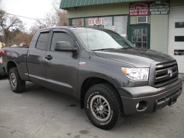 2011 Toyota Tundra Review