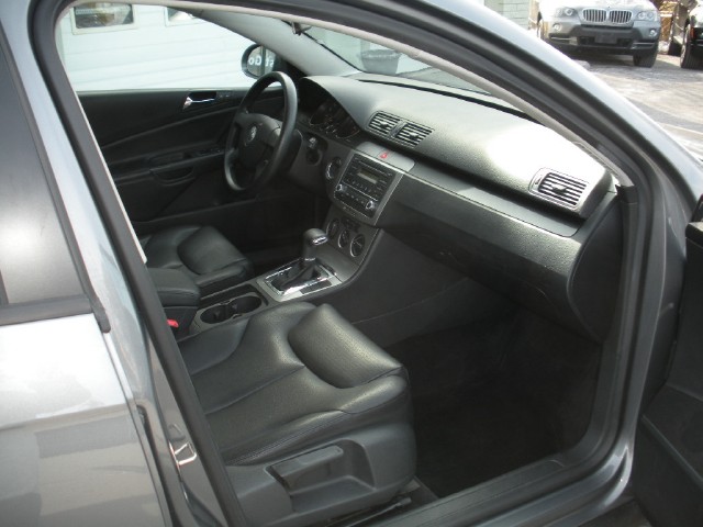 Used 2006 United Gray Volkswagen Passat Value Edition | Albany, NY