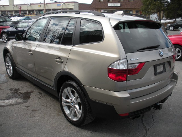 Used 2007 Platinum Bronze Metallic BMW X3 3.0si SUPER NICE,LOADED,XENONS,PREMIUM+COLD WEATHER PKGS,18in WHEELS,COMFOR | Albany, NY