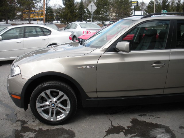 Used 2007 Platinum Bronze Metallic BMW X3 3.0si SUPER NICE,LOADED,XENONS,PREMIUM+COLD WEATHER PKGS,18in WHEELS,COMFOR | Albany, NY