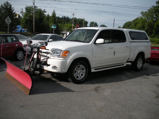 Used 2004 Natural White Toyota Tundra Limited 4x4 7ft BOSS PLOW,CREW CAB,LOADED,SUNROOF,LEATHER,HEATED SEATS,CAP | Albany, NY