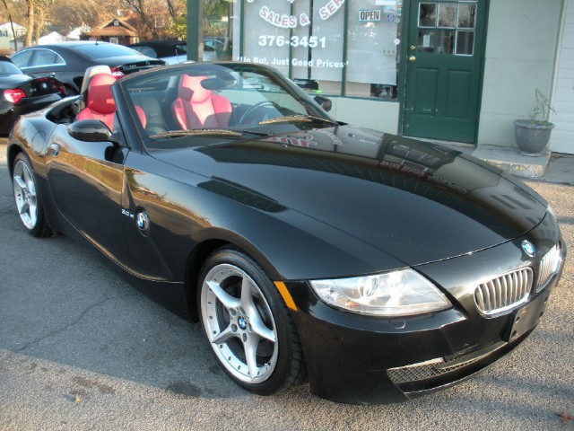 Used 2006 Black Sapphire Metallic BMW Z4 3.0si | Albany, NY