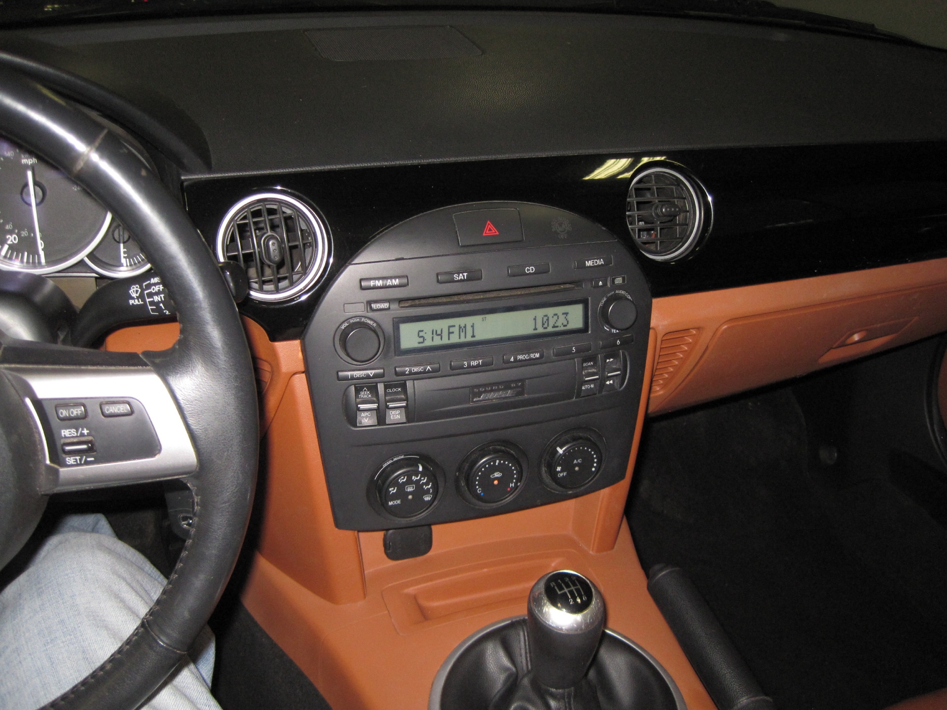 Used 2006 Galaxy Gray Metallic Mazda MX-5 Miata Grand Touring RARE 6 SPEED MANUAL | Albany, NY