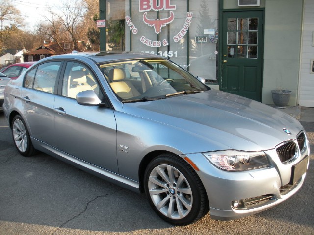 2009 BMW 3 Series  Titanium Silver Metallic OC23-173A